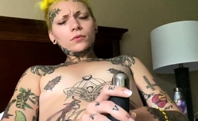 Tattooed Webcam Milf Pleasing Herself With Her New Sex Toy