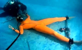 Kinky Amateur Lovers Having Some Wild Bondage Fun Underwater