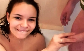 amateur-brunette-teen-sucks-a-fat-cock-clean-in-the-bathtub