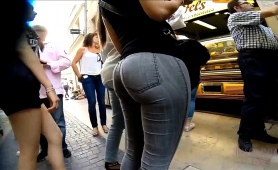 Street Voyeur Captures A Sultry Babe With A Sensational Ass